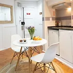 Alfama, The Heart Of Fado - Minutes From Tram 28 Lisboa