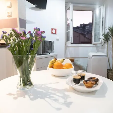 Appartamento Alfama, The Heart Of Fado - Minutes From Tram 28 *